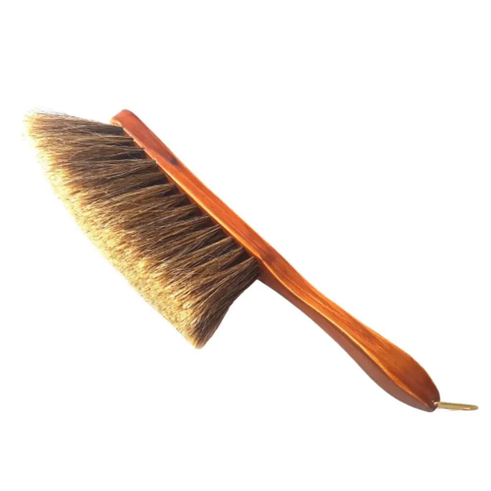 Magnetic Starmann sweeper, beech wood, bleached horsehair, Super Lux